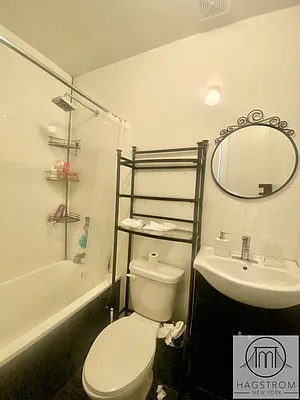 Rented by Hagstrom Management Inc | media 25