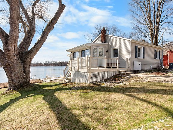 4th image of 11159 Perch Lake Dr W