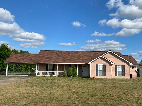 39 Farmbrook Dr, Fort Mitchell, AL 36856