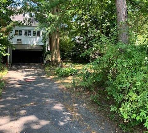 3rd image of 62 Greenridge Ave
