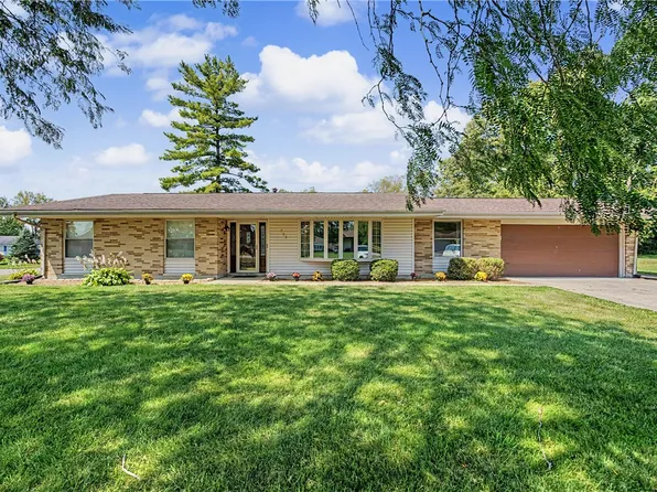 751 Rosamond Dr, Dayton, OH 45417
