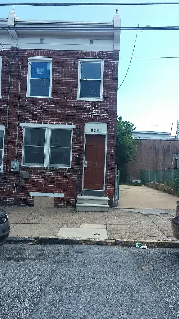 2 Bedroom 1 Bath Townhouse — Photo 1