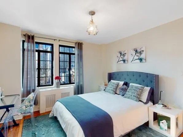 5 Tudor City Place image 4 of 10