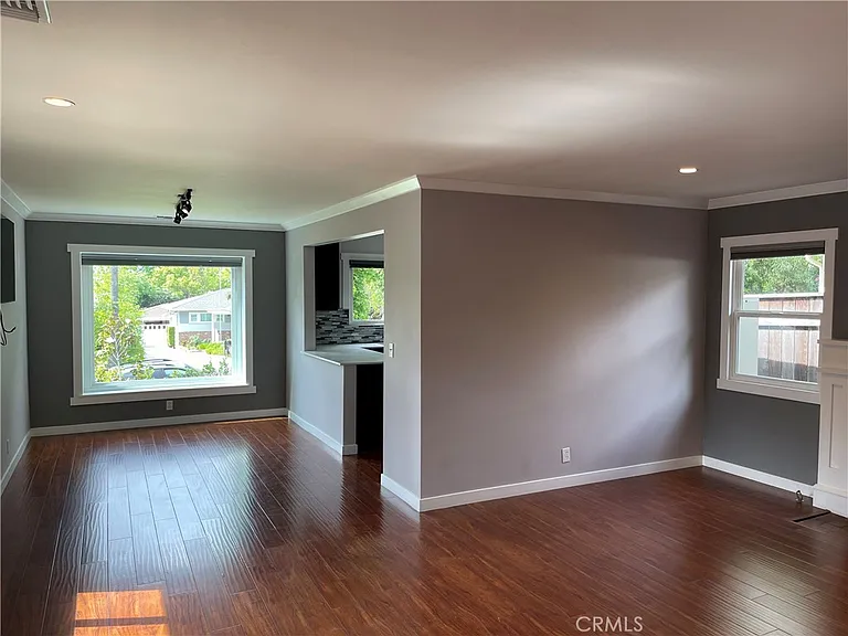 515 E Sierra Madre Blvd — Photo 5