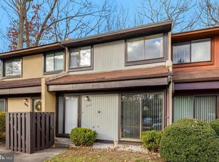 2142 Cartwright Pl, Reston, VA 20191