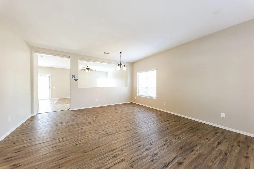 4 bed, 3.0 bath, 3068 sqft, $2,580 — Photo 4