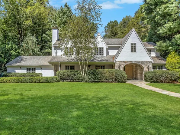 75 West Glen Drive, Stamford, CT 06902