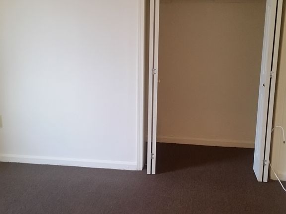 5th image of 2327 Kennedy Blvd APT 1F