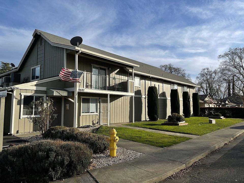 1st image of 6627 Blue Heron Dr #B