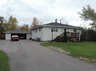 4832 William St, Lancaster, NY 14086