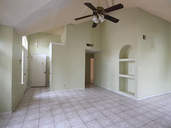 3rd image of 7501 Plaza Taurina Dr