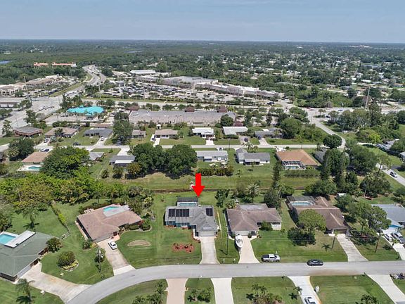 3rd image of 1125 SE McFarlane Ave
