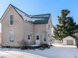 221 E 1st Ave, Lisbon, IA 52253