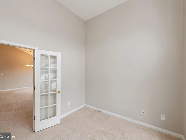 25340 Lake Mist Sq #301 — Photo 31