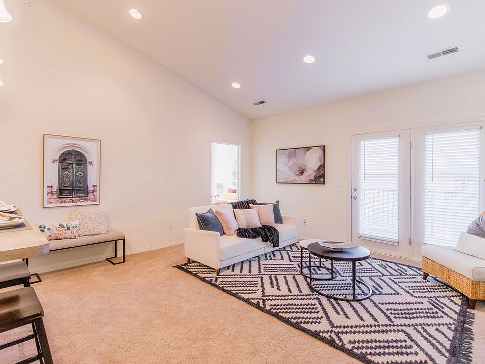 Spacious Great Room with vaulted ceiling