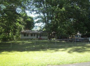 717 Trinway Dr, Troy, MI 48085