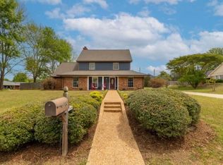 102 Acorn Ln, Starkville, MS 39759
