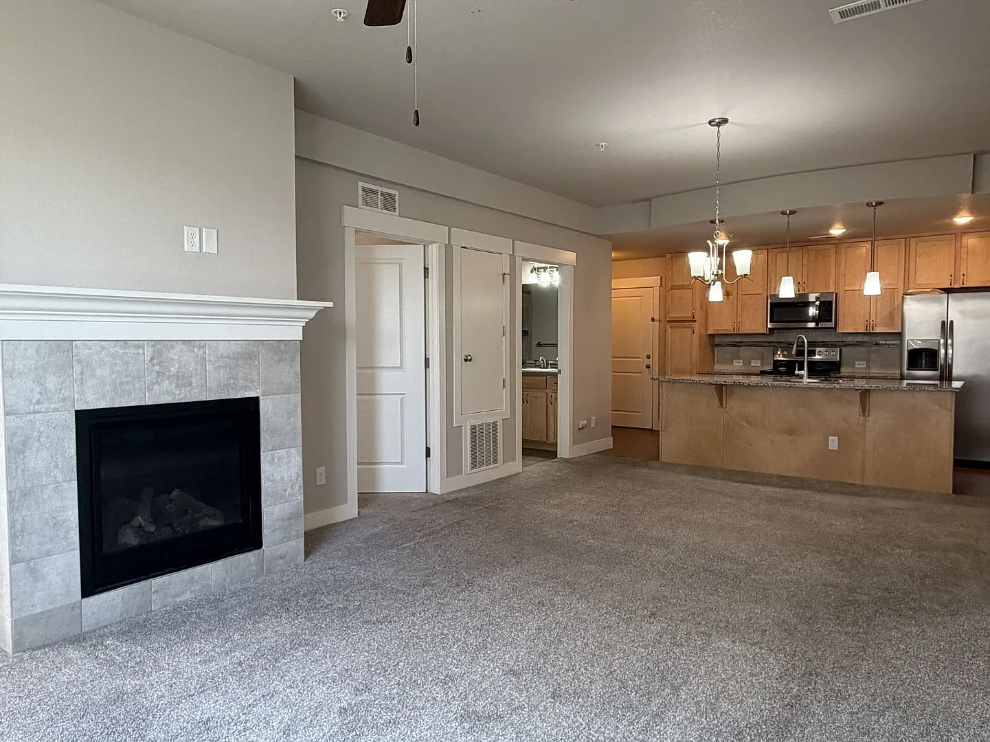 $200 Off First Month! Secure, Stylish & Convenient 2 Bed Condo in Loveland — Photo 3
