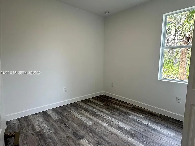 10045 Amicola St — Photo 4