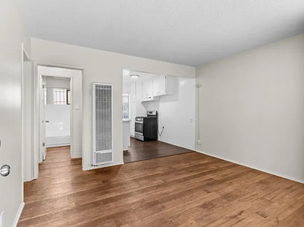 477 E South Street, 477 E South St APT 16, Long Beach, CA 90805