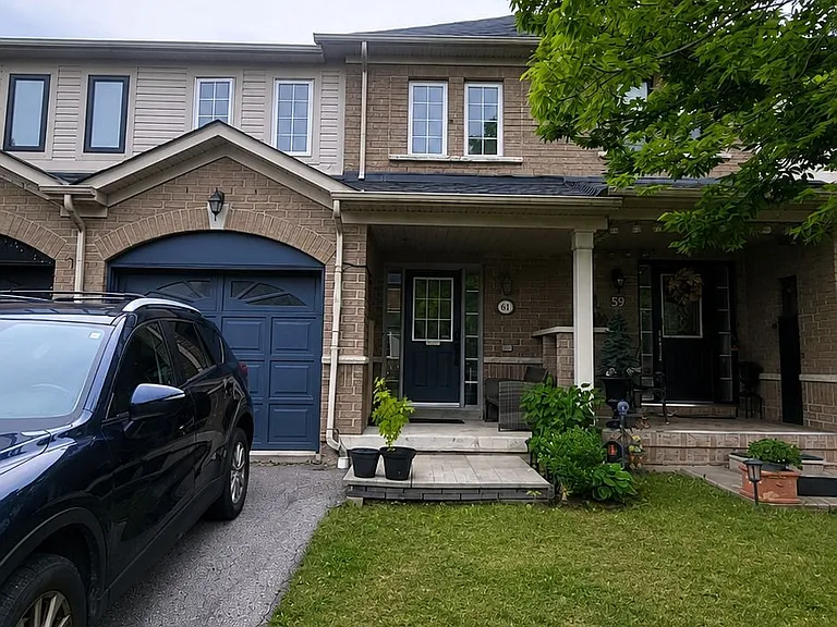 61 Beer Cres — Photo 1