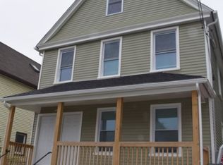 228-230 Smith St, Bridgeport, CT 06607