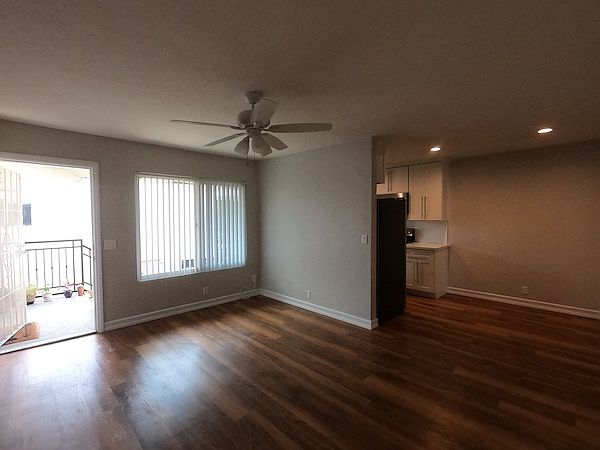 1st image of 3222 Collier Ave APT G