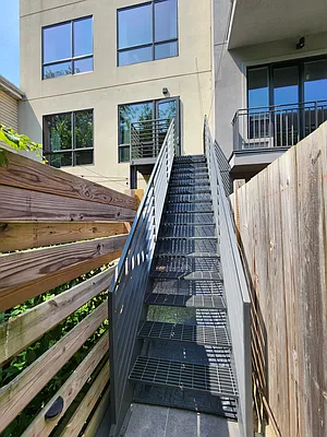 Rented by City Connections Realty | media 26