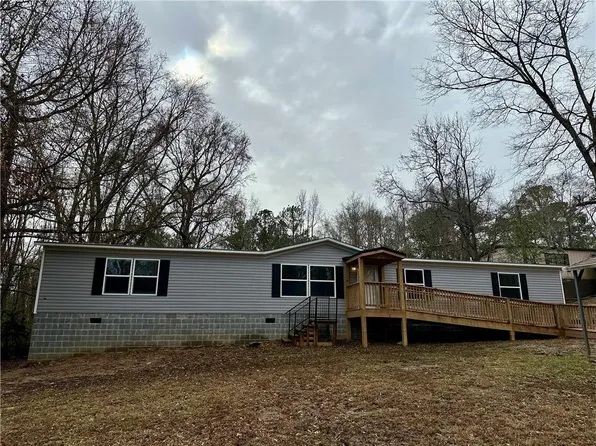 17 Bobwhite Ct, Phenix City, AL 36869
