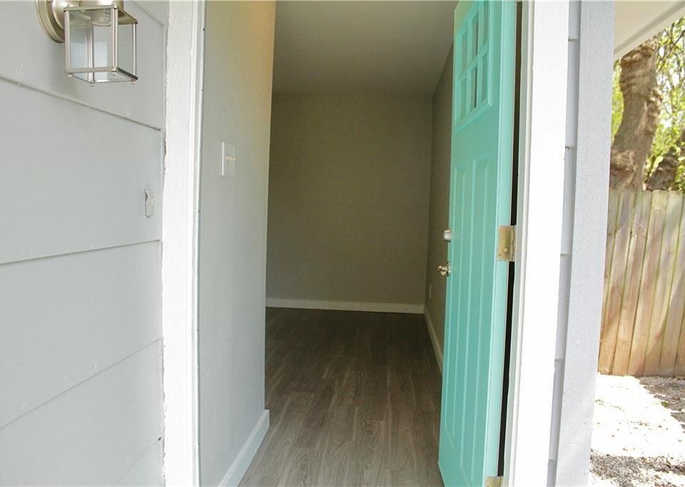 1st image of 10615 Golden Quail Dr #B