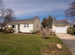 68 Smythe St, Middletown, RI 02842