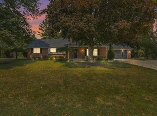 1636 Mark Hopkins Rd, Bloomfield Hills, MI 48302