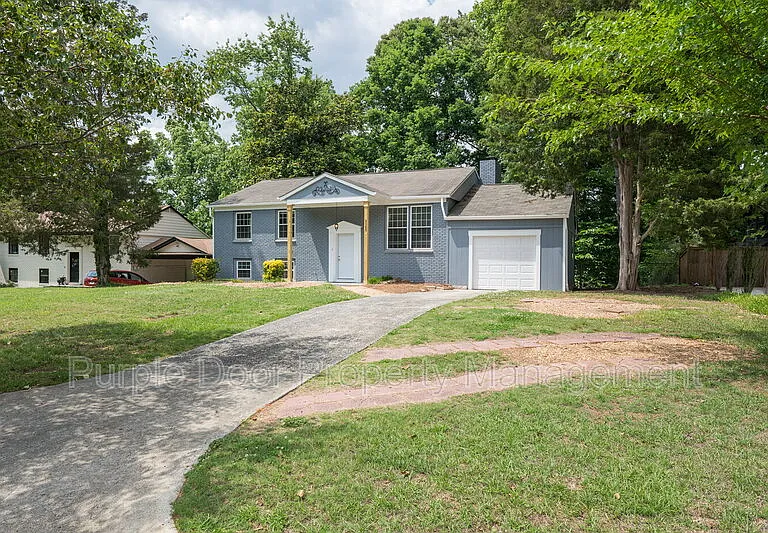 2369 Brenda Dr SE — Photo 6