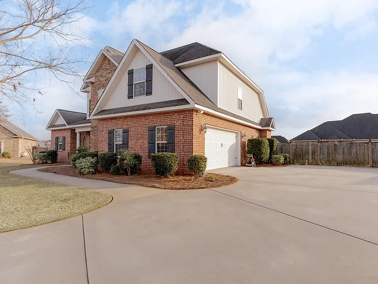 108 Barossa Ct — Photo 9