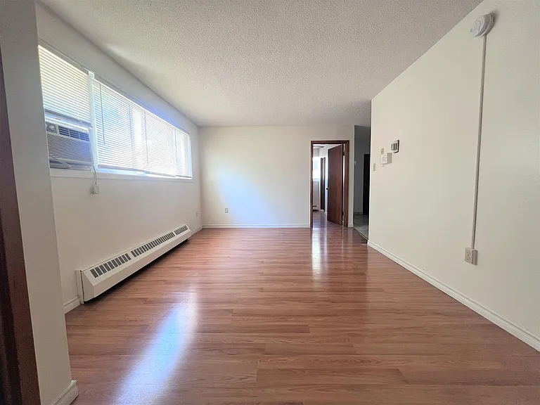 2249 Cornwall St — Photo 7