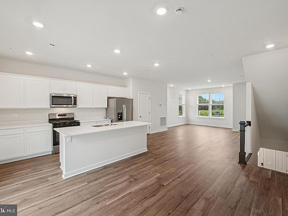 6th image of this home