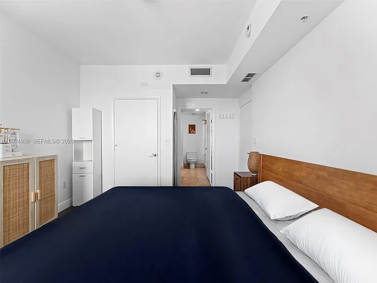 244 Biscayne Blvd #701 — Photo 22