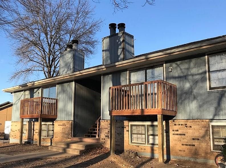 1st image of 719 NE Barnes Dr APT B