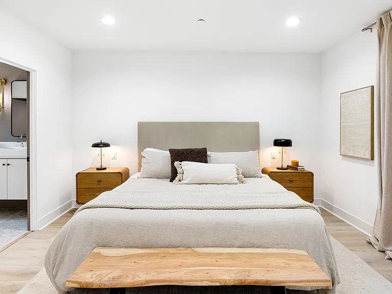1320 W Cannon Dr #9 — Photo 2