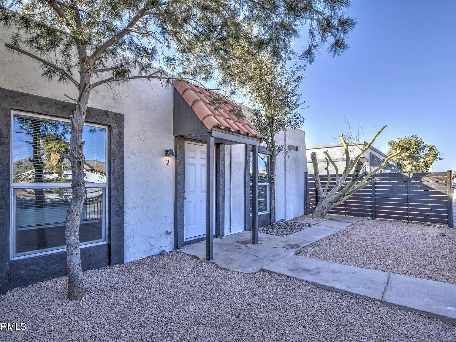 2 bed, 1.0 bath, 840 sqft, $1,300 — Photo 1