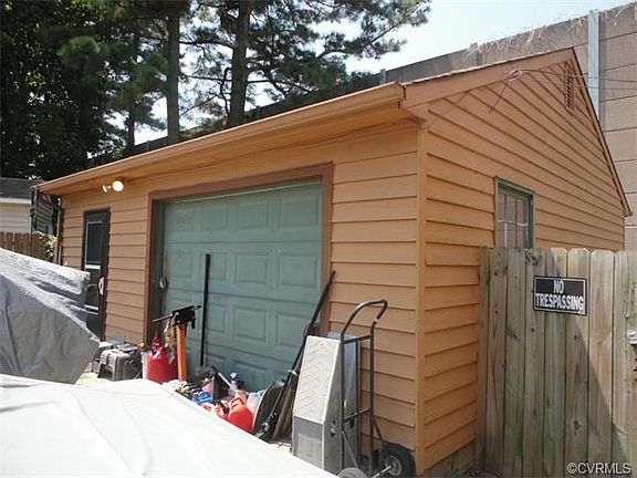 3rd image of 3802 Pinoak Ct