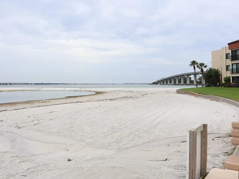 851 Bayway Blvd — Photo 14