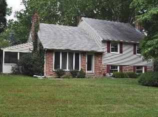 696 Wallace Dr, Wayne, PA 19087