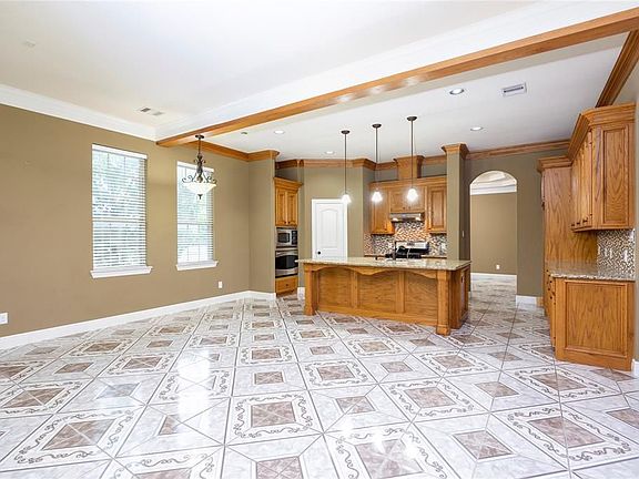 4th image of 10020 Papalote St