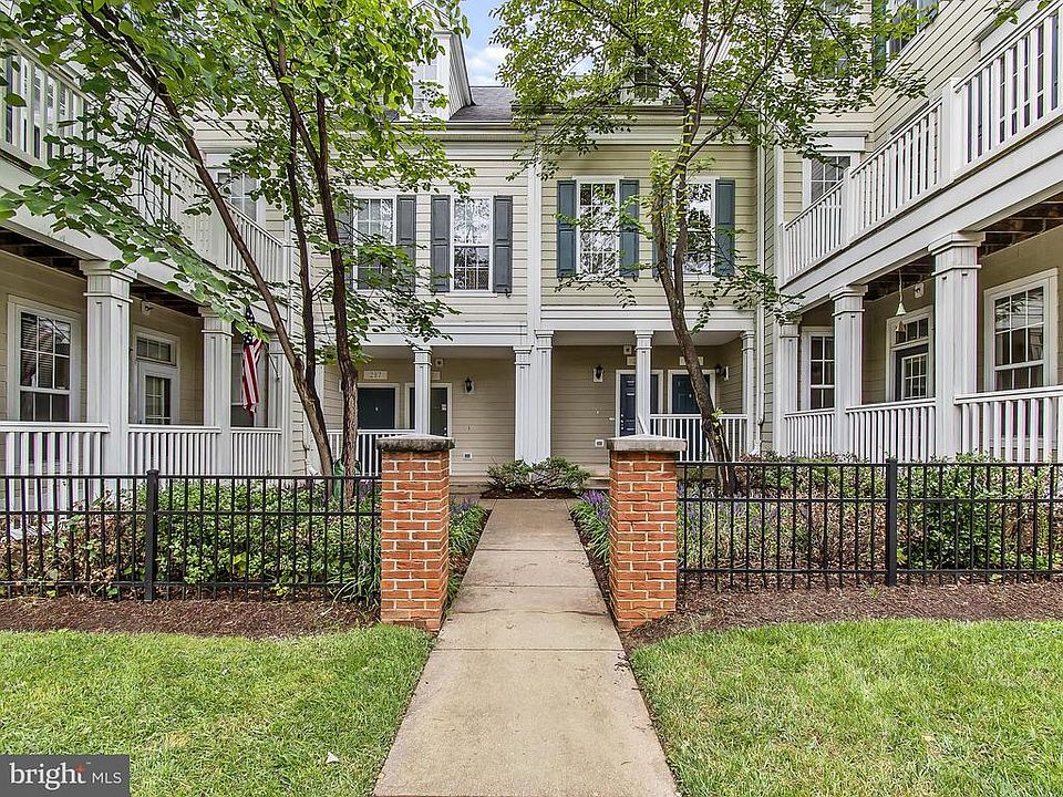 1st image of 213 King Farm Blvd