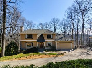 21 Crowningway Dr, Asheville, NC 28804