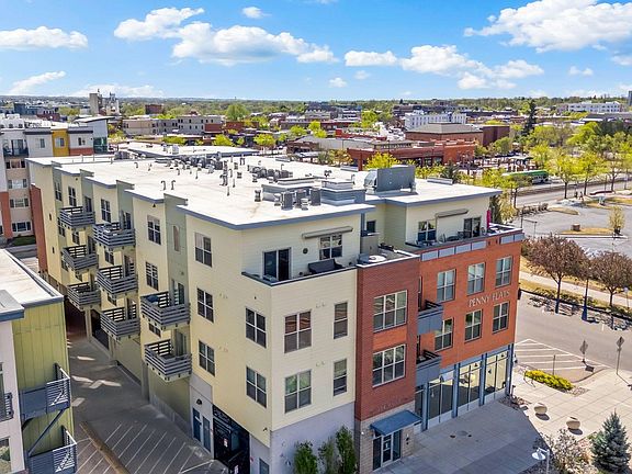 3rd image of 204 Maple St #401