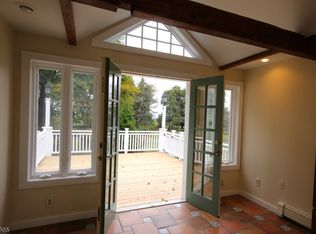 289 Whitebridge Rd, Quakertown, NJ 08868