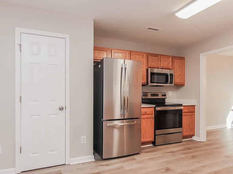 1549 Pebble Ridge Dr — Photo 8
