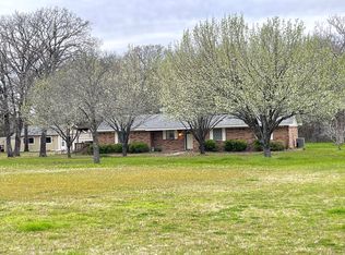1452 Deer Ln, Quinlan, TX 75474